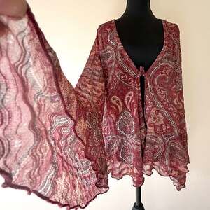 Identity Vintage Y2K Red Paisley Crinkle Mesh Tie-Front Fairycore Top